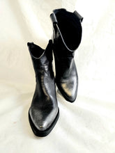 Carica l'immagine nel visualizzatore di Gallery, REP-KO TEXANO PELLE NERA PUNTA ARGENTATA CV717