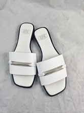 Load image into Gallery viewer, Rpk sandalo RIFF  in pelle bianca