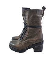 Carica l'immagine nel visualizzatore di Gallery, Rep-ko anfibio T.50 pelle lavata brown