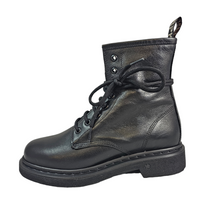 Load image into Gallery viewer, DM 100 VINTAGE BLACK COWHIDE BOOTS
